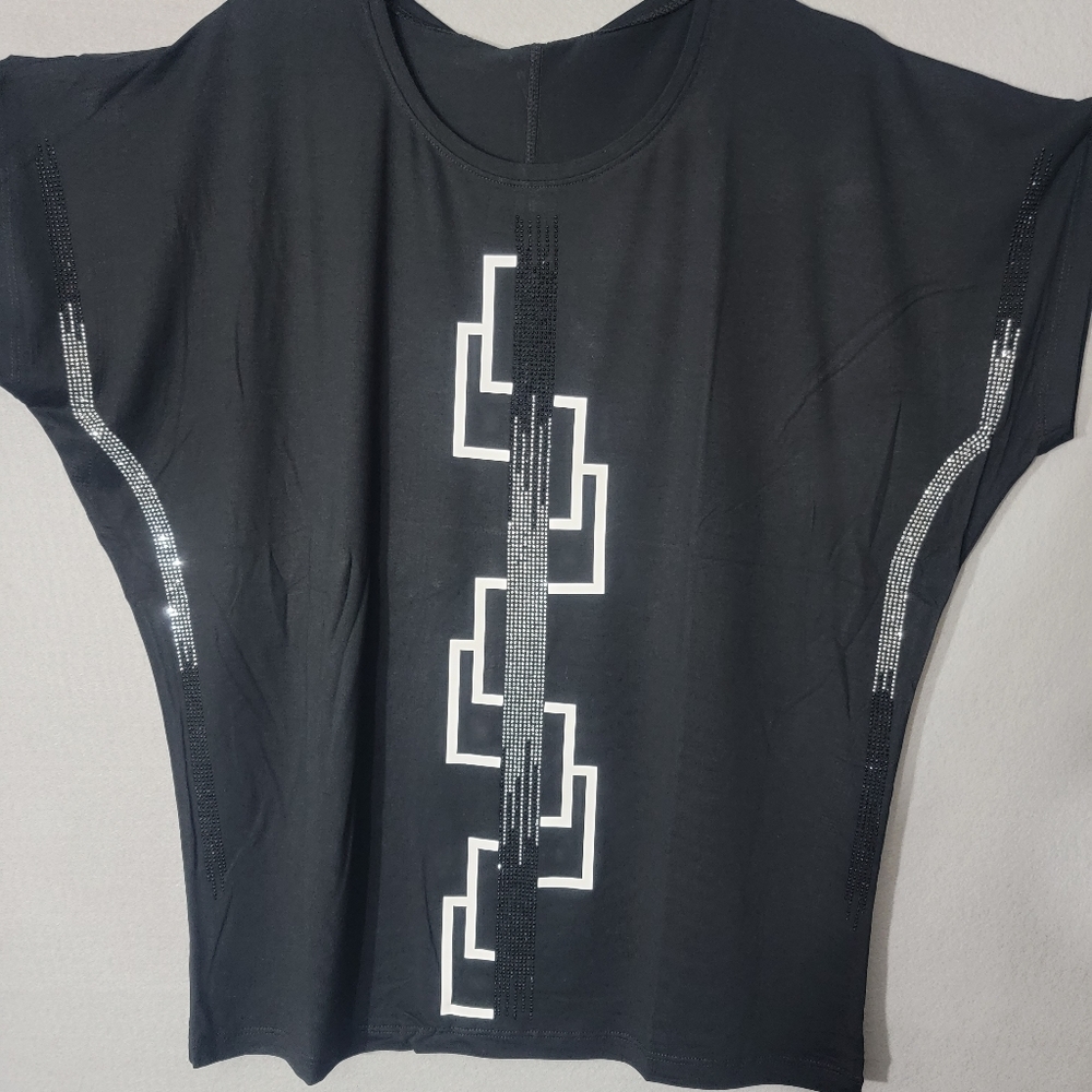 New shirt with embellishments size L